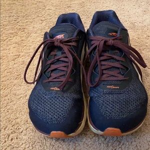 Altra Women’s Running Shoes- Torini Plush